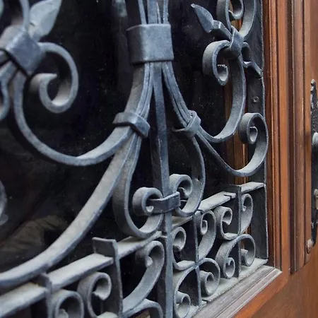 De La Abadia - Adults Only Vendégház Santillana del Mar