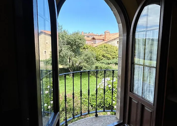 De La Abadia - Adults Only 3*