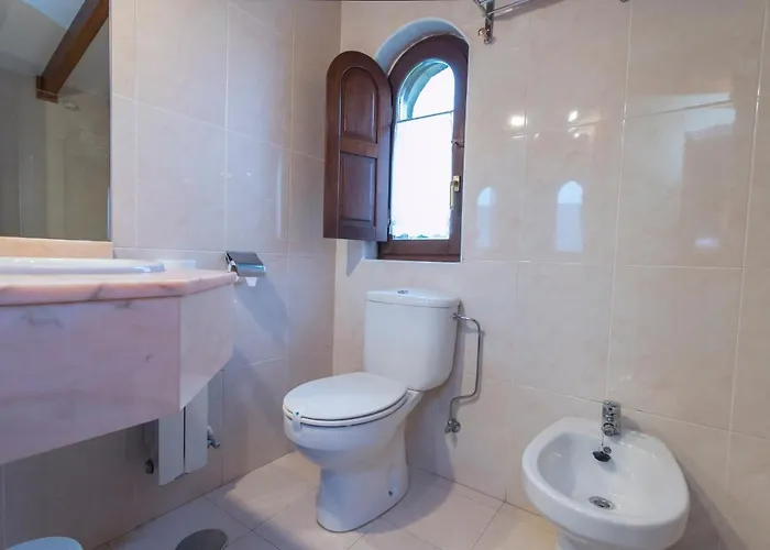 De La Abadia - Adults Only Pensión Santillana del Mar